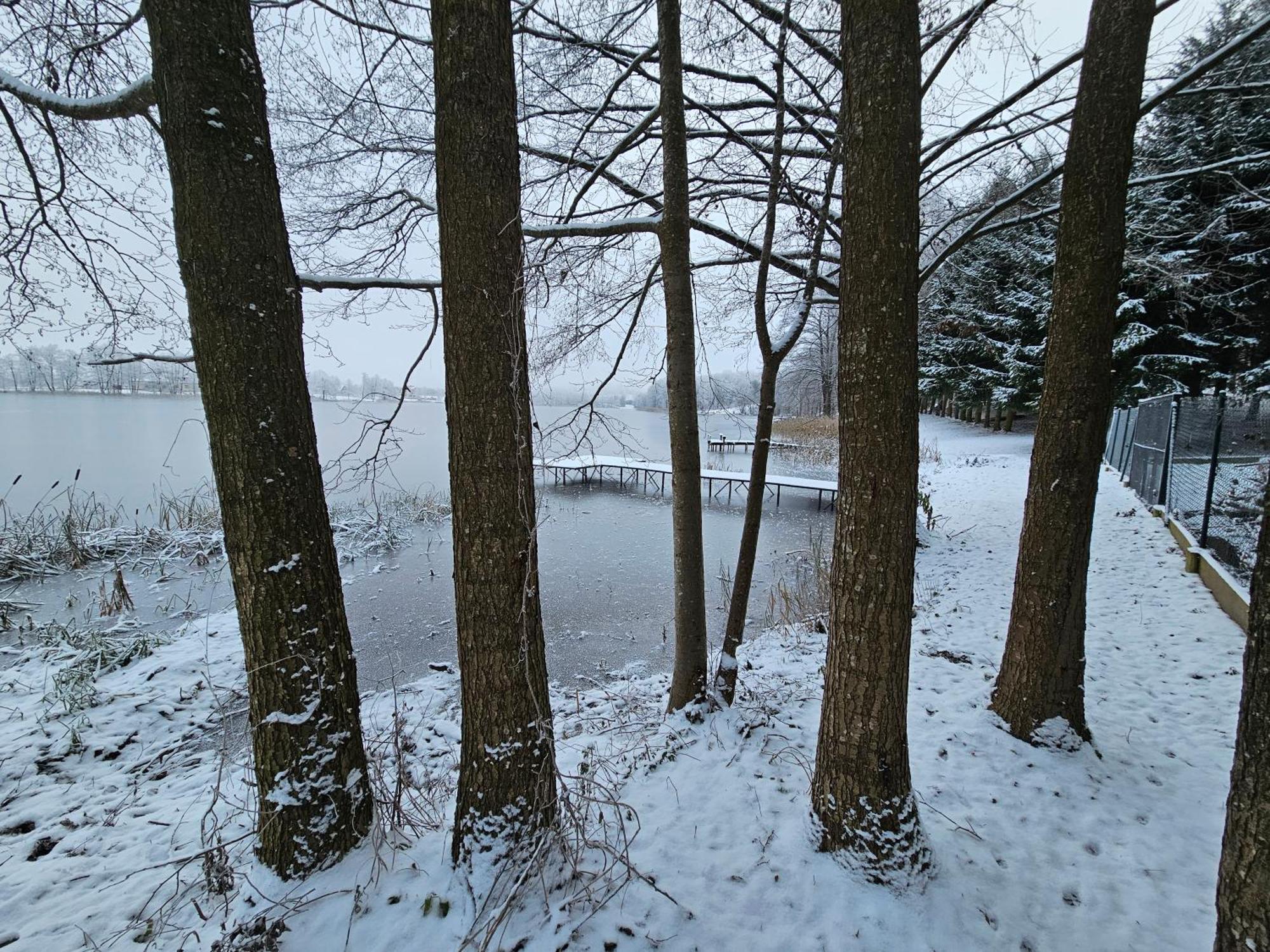 Lepaki Lake Moldzie Dış mekan fotoğraf