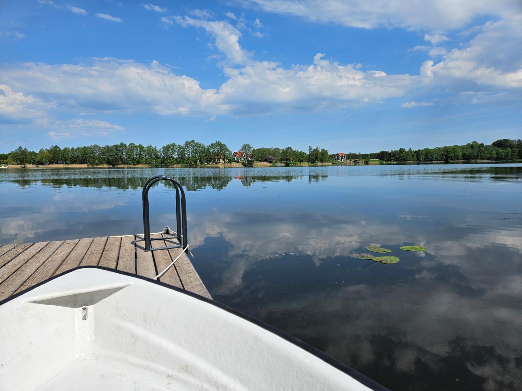 Lepaki Lake Moldzie Dış mekan fotoğraf